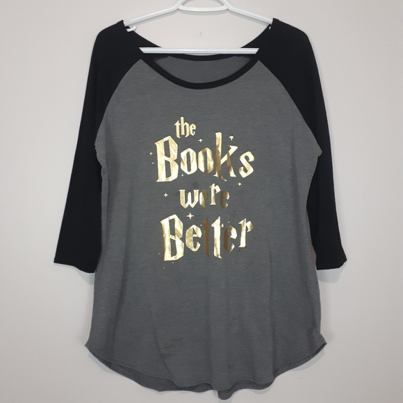 Tops - 🛍 3/$12 HARRY POTTER fan shirt